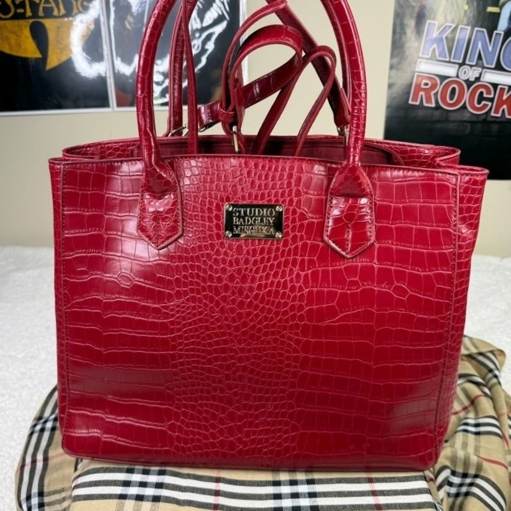 STUDIO BADGLEY MISCHKA Red Croc Embossed Tote Shoulder‎ Bag Gold Hardware